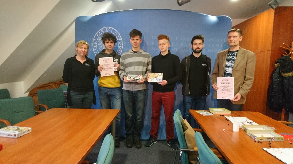 ipn2018aa.jpg